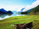 Rowak Lake in Tibet
