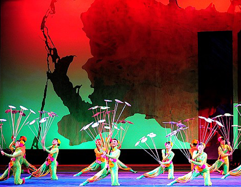 A feast of light color, incredible acrobatic and circus feats presented by one of China's famous troupes.