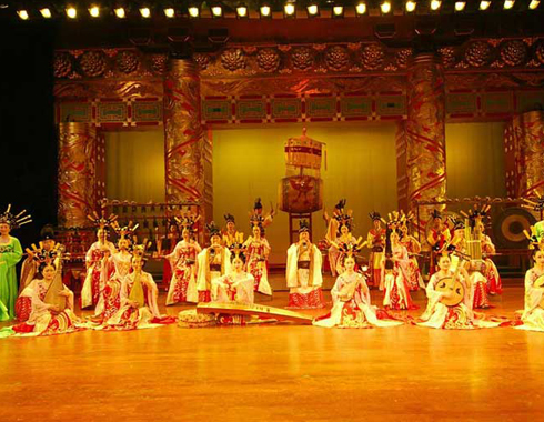 A fascinating performance inspired by the court songs, dance and music from the Golden Age of the Tang Dynasty.