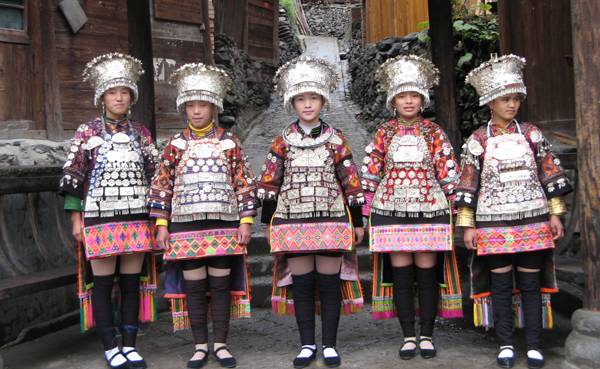 Visit Datang Miao Short Shirts Village