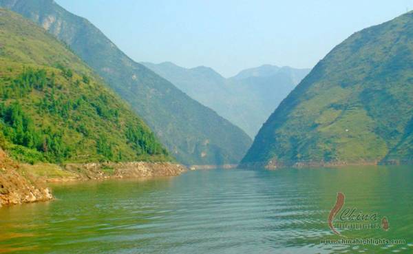 lesser three gorges