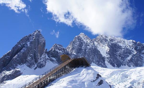 Jade Dragon Mountain