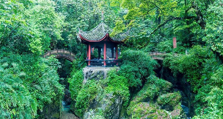 峨眉山