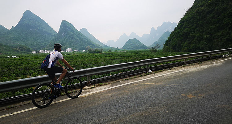 5-Day Picturesque Guilin and Yangshuo Biking Tour