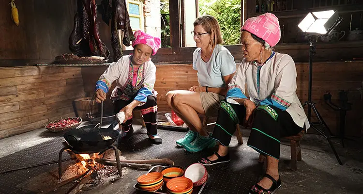 cook with Yao ladies