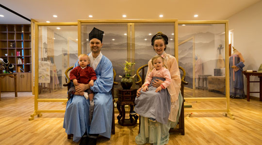 Han Chinese Clothing and Customs Experience
