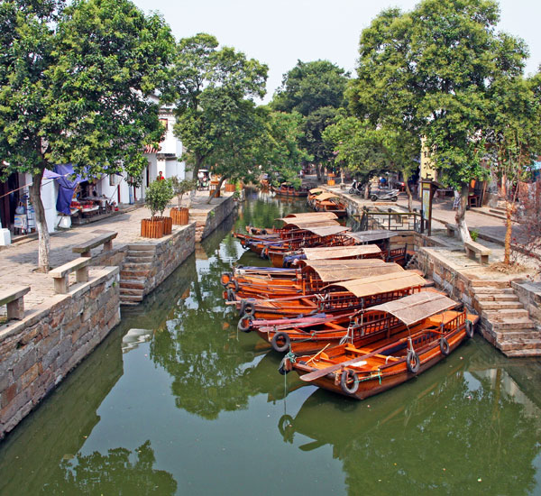 Fly a drone by yourself