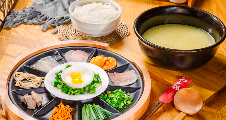 over-the-bridge rice noodles