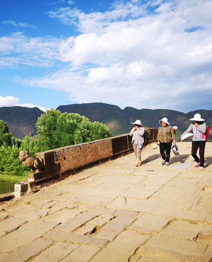 Relive the history of economic and cultural exchanges