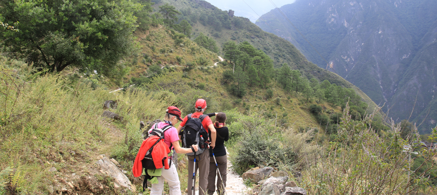 Hiking in Tiger Leaping Gorge
